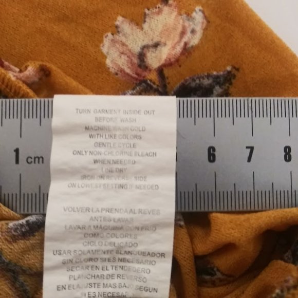 Rewind women's size S yellow, pink green and white floral blouse - Picture 10 of 10